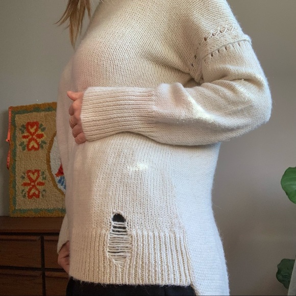 Wildfox Night Sweater Vintage Lace Oversized Alpaca Blend Sweater Size SM - Picture 12 of 13